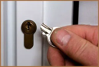 City Locksmith Shop Philadelphia, PA 215-583-2455 - 5-broken-key